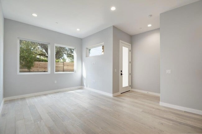 Building Photo - 2108 Tillery St