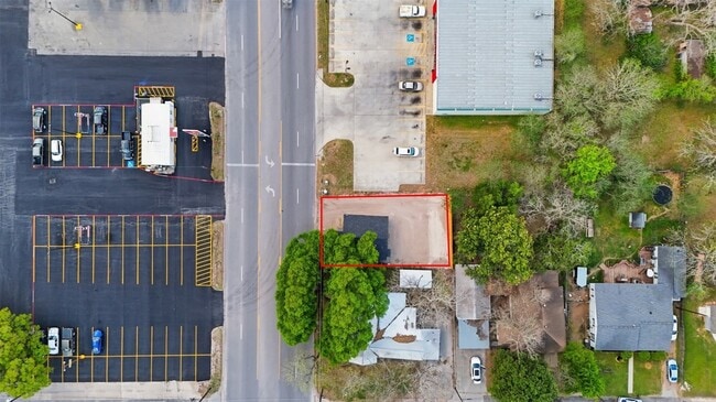 Building Photo - 1410 Fannin St