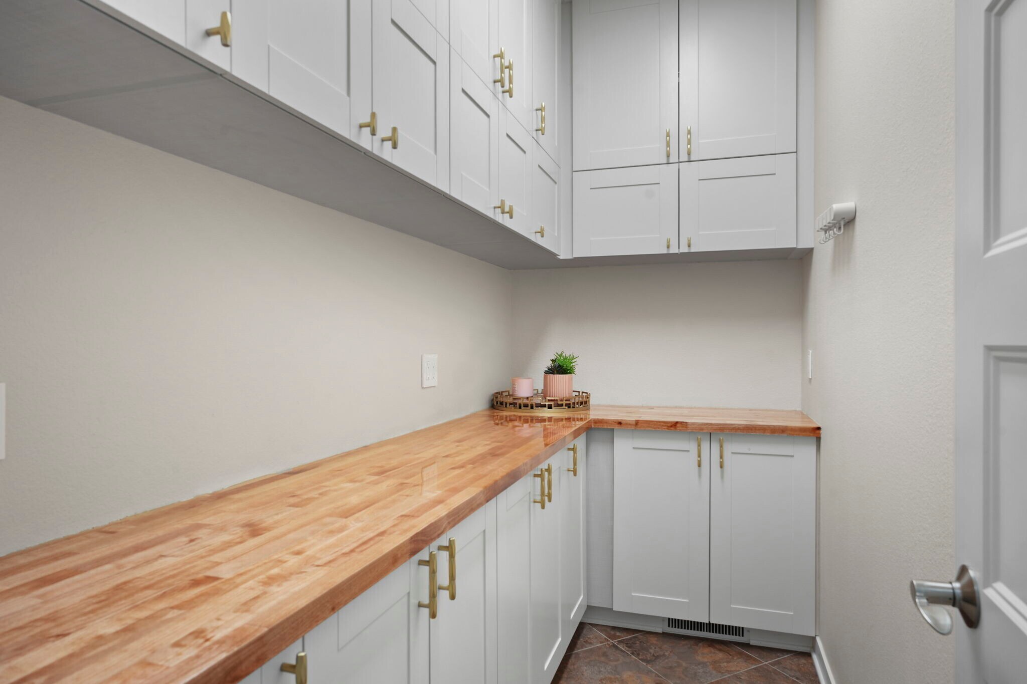 New walk-in pantry - 630 Big Stone Trl
