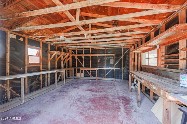 Building Photo - 7030 N 14th Ave