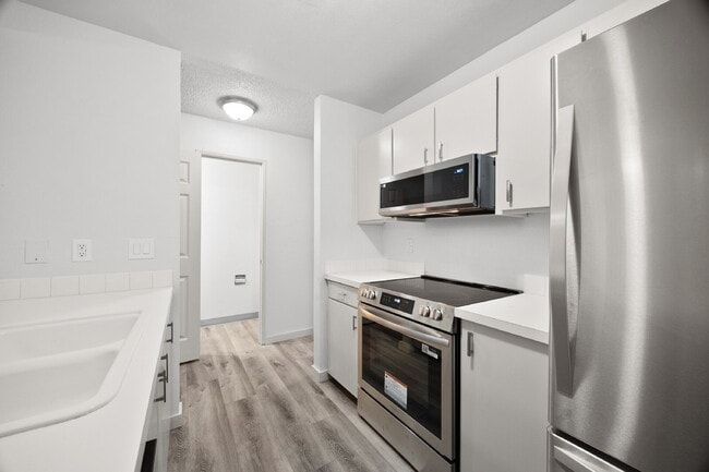 Building Photo - $1795.00. One-Bedroom, and a 2nd Open Loft style room that has an open wall that looks down to li...