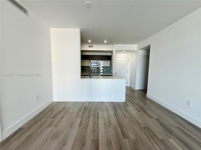 Building Photo - 550 Okeechobee Blvd