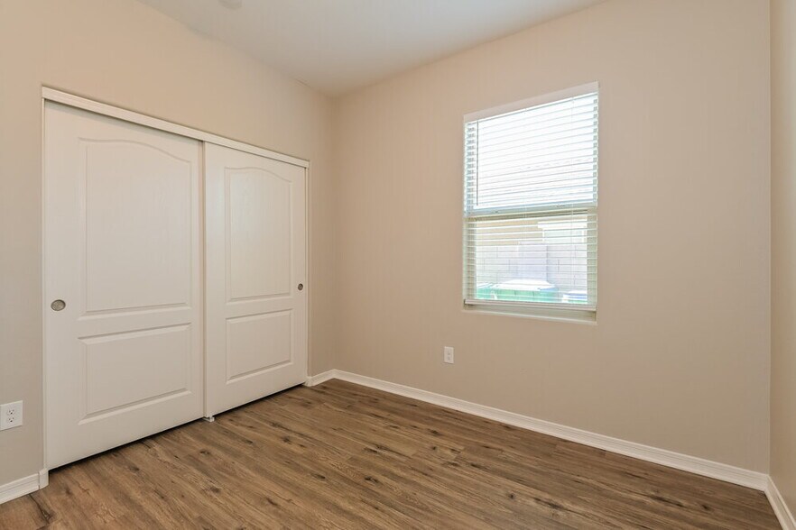 Building Photo - 14214 N Spear Point Way