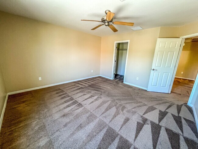 Building Photo - Spacious Rancho Sahuarita Home with Solar, 3-Car Garage, Desert Views and Oversized Loft $500 off...