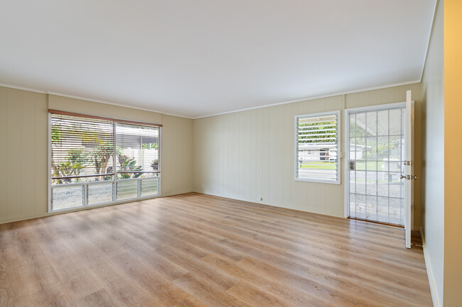 Building Photo - 1007 Maunawili Rd