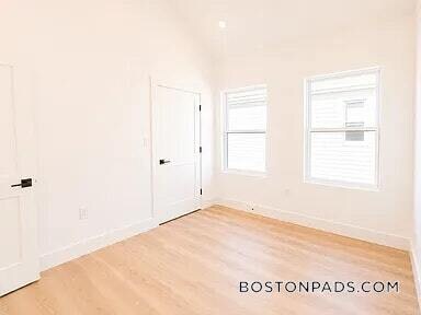 Building Photo - 275 Shrewsbury St
