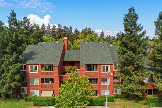 Building Photo - 1144 Yarwood Ct