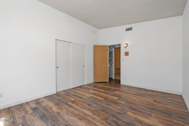 Building Photo - 5708 Wilhelmina Ave