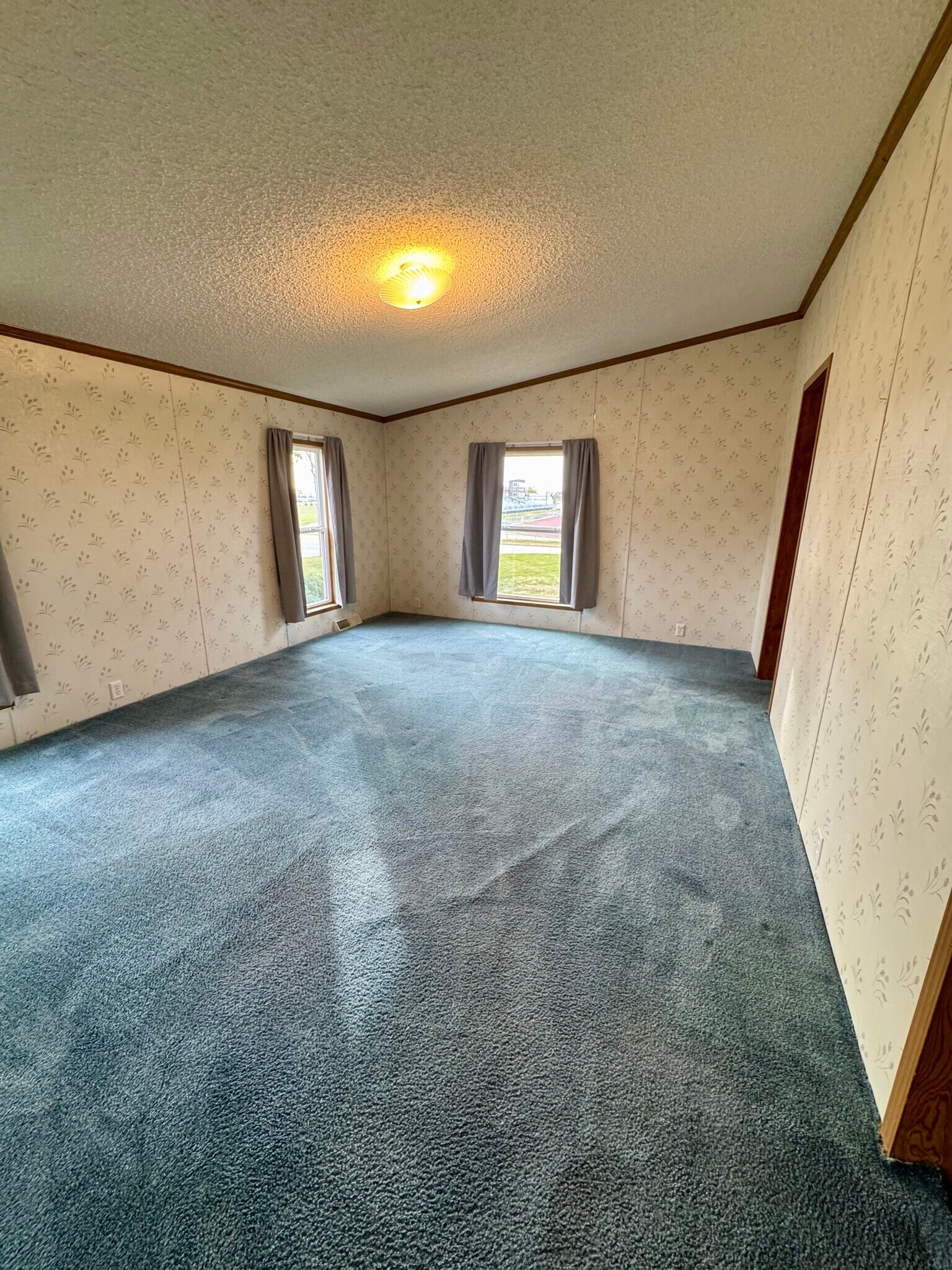 Building Photo - 14401 134th Ave W