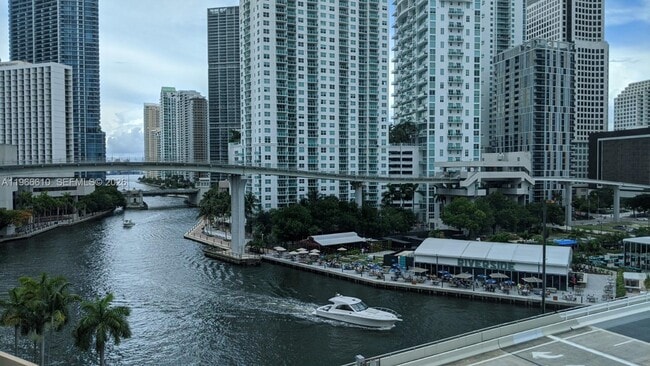 Building Photo - 350 S Miami Ave