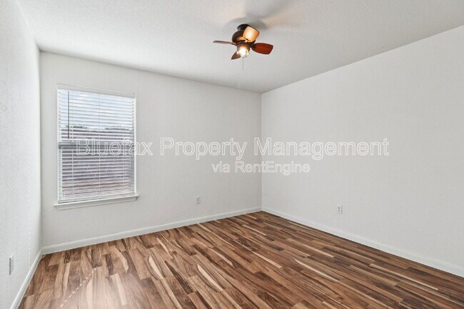 Building Photo - 5842 Blonde Canyon