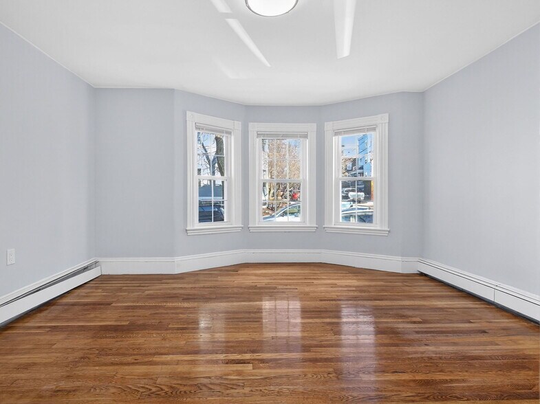 Building Photo - 100 Woodstock St