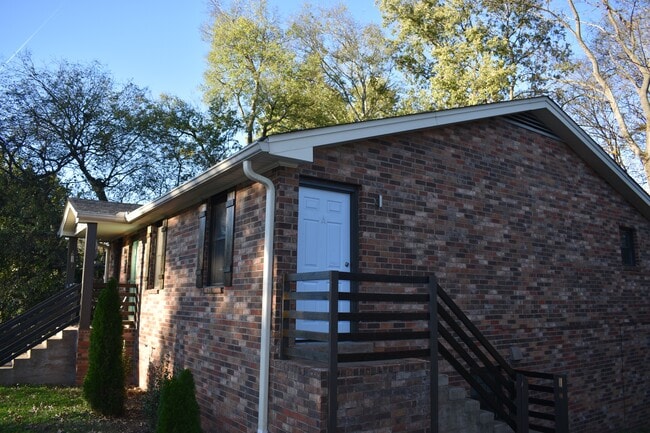 Entrance to Unit A - 610 River Rouge Dr, Unit A