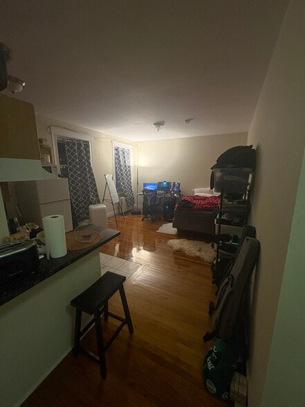 Building Photo - 87 Saint Botolph St