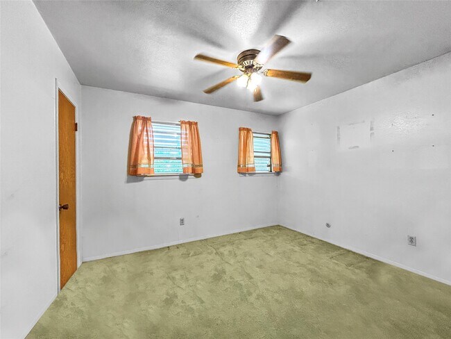 Building Photo - 3414 Avenue K