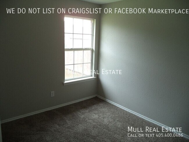 Building Photo - 5404 SE 80th-