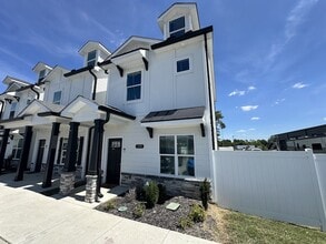 Building Photo - 100 Carlton Ave