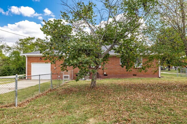 Building Photo - 336 Allen Dr