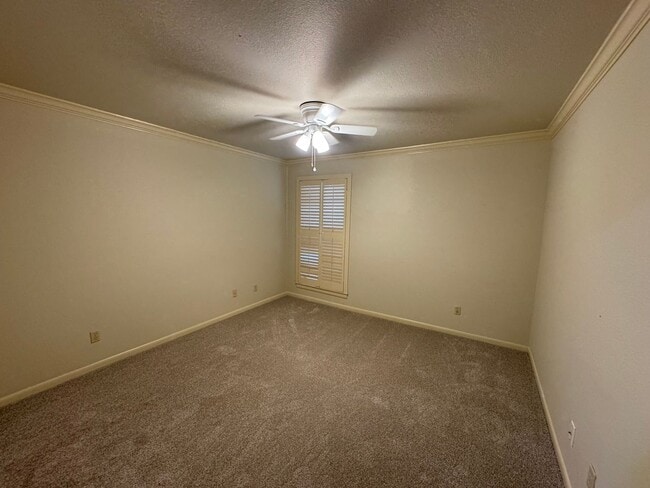 Building Photo - Spacious 2 Bedroom 2 Bath Condo in Alamo H...