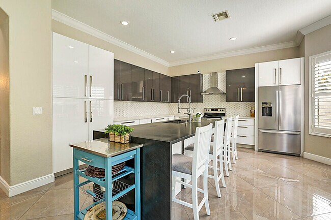 Building Photo - 7167 Ivy Crossing Ln