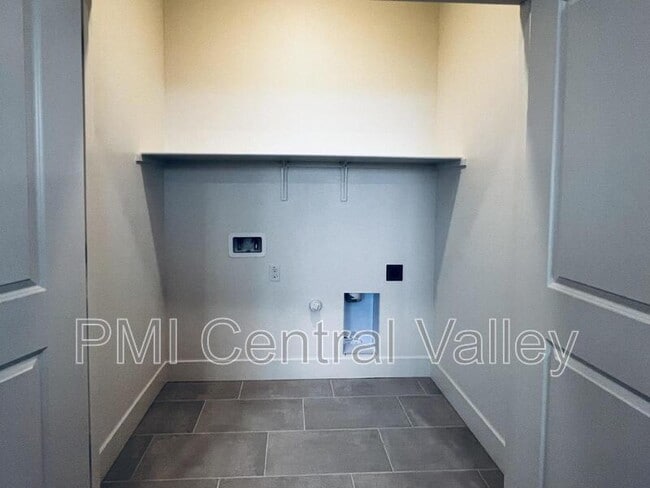 Building Photo - 3275 Hayduke St