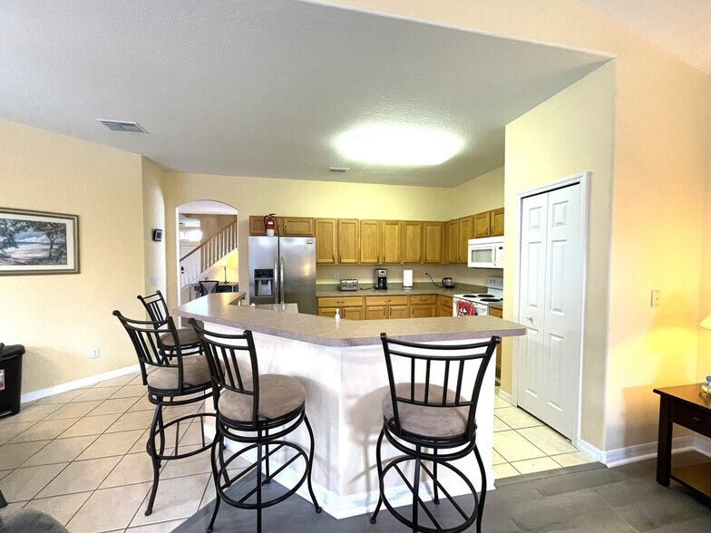 Building Photo - 229 Corvina Dr