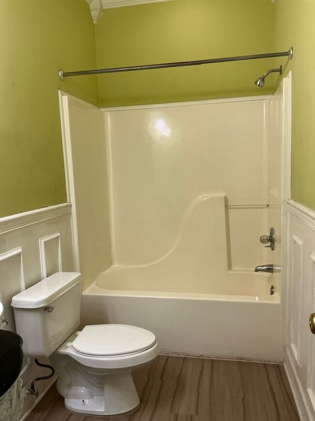 Building Photo - Beautiful Home!