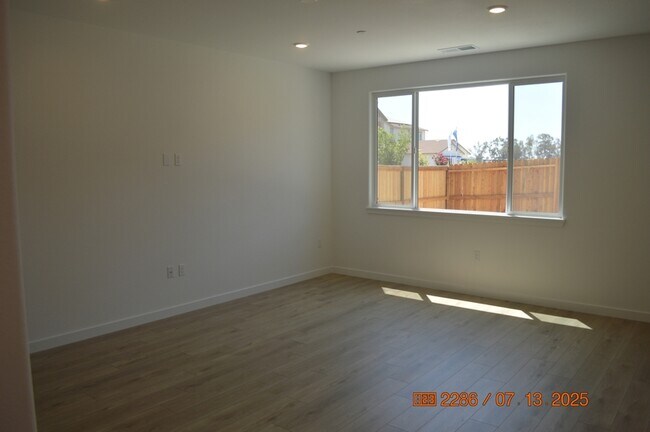 Building Photo - 8940 Pso Del Campo