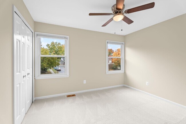 Building Photo - Move-In Ready Home in Prime Springfield Lo...