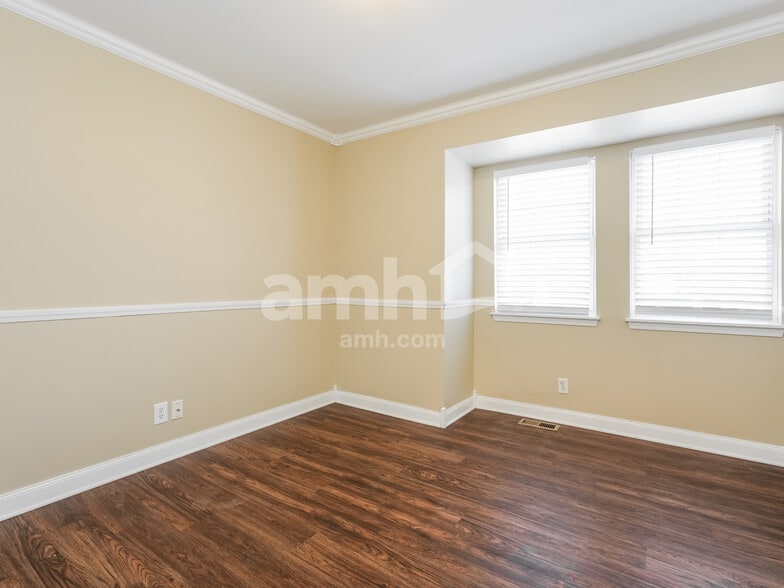 Building Photo - 112 Shawnee Ln