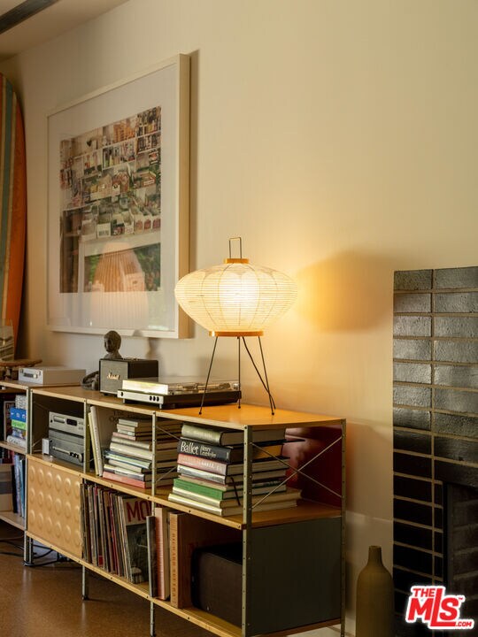 Building Photo - 13025 Addison St