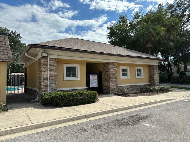 Building Photo - 9411 Osprey Branch Trail