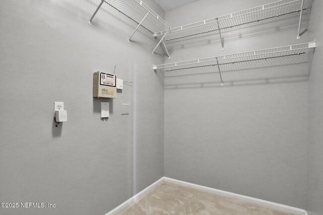 Building Photo - 9744 Summer Grove Way W