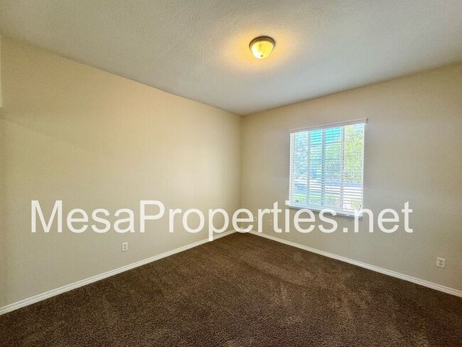 Building Photo - 11845 Elliot Way