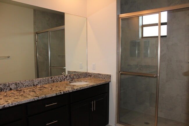 Building Photo - 12951 Anthorne Ln