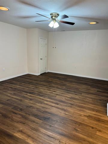 Building Photo - 2902 Hollis Dr