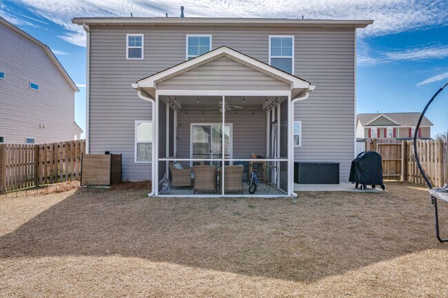 Building Photo - Beautiful, Almost New Home Located in The Desirable Elgin, SC