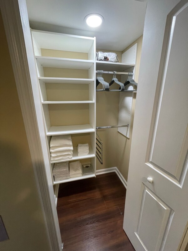 Building Photo - 115 Ivy log Pl