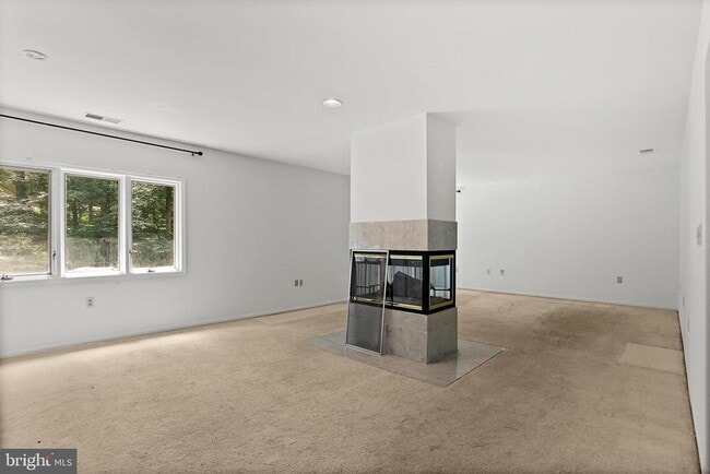Building Photo - 12624 Golden Oak Dr