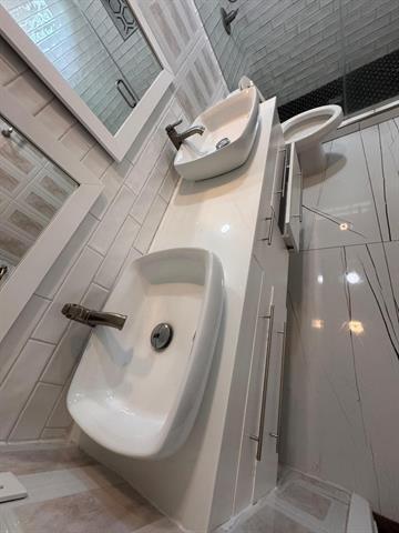 Building Photo - 104 Maxwell Rd