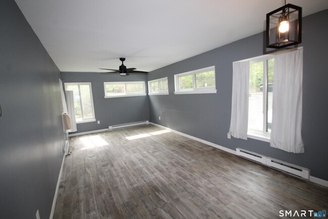 Building Photo - 3699 Broadbridge Ave