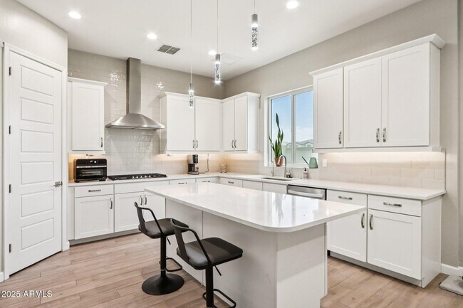 Building Photo - 4869 E Muriel Dr