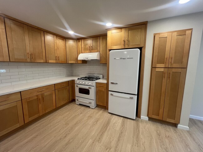 Building Photo - 41256 Sky Vista Pl