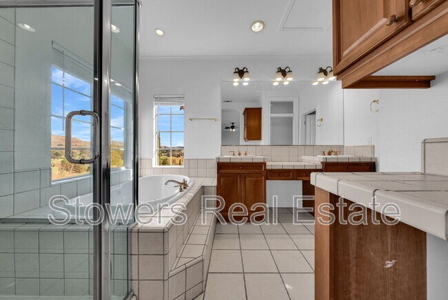 Building Photo - 6044 Claret Ct