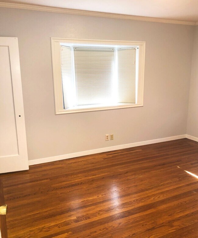 Building Photo - Montclair Hills Retreat w/ In-law Unit