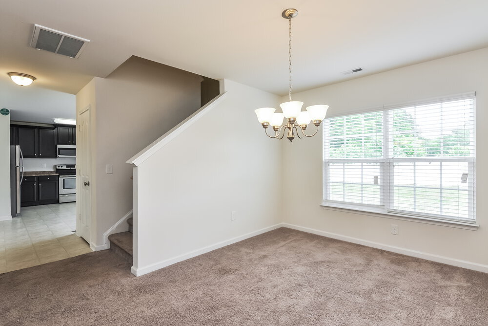 Building Photo - 4010 Watsonia Dr