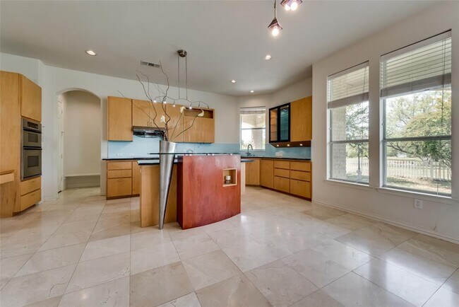 Building Photo - 1271 Carl Dr