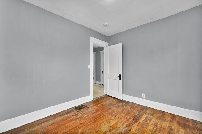 Building Photo - 1486 E 134th St