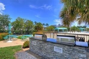 Building Photo - 3475 N Country Club Dr