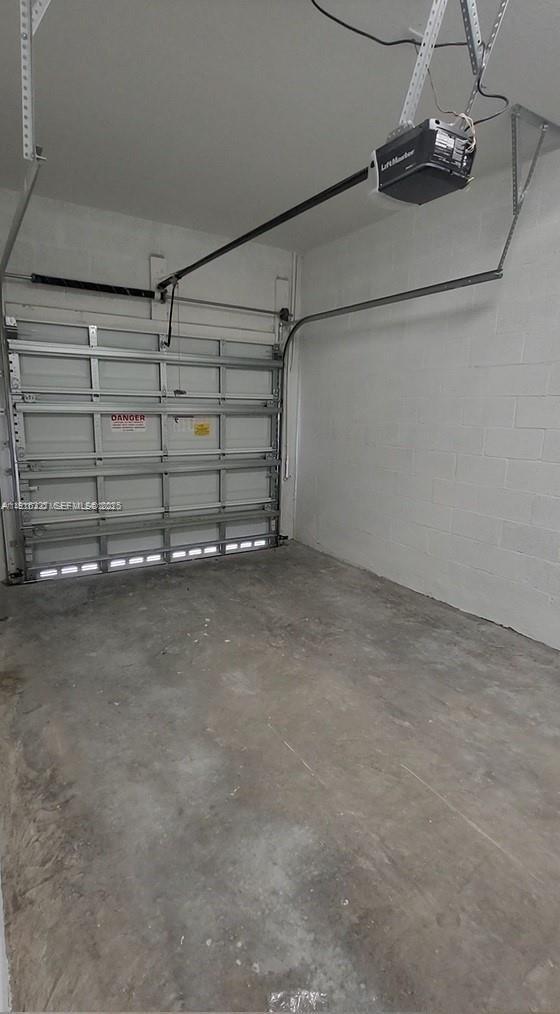 Building Photo - 1325 NW 208th Terrace